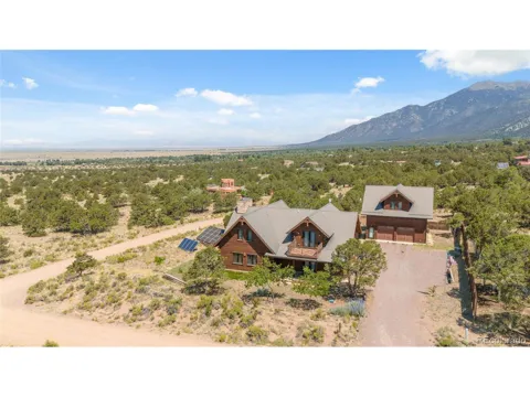 637 Panorama Way