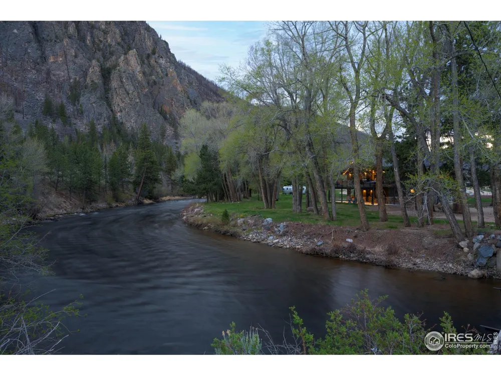 37797 W Highway 14 Bellvue, CO 80512