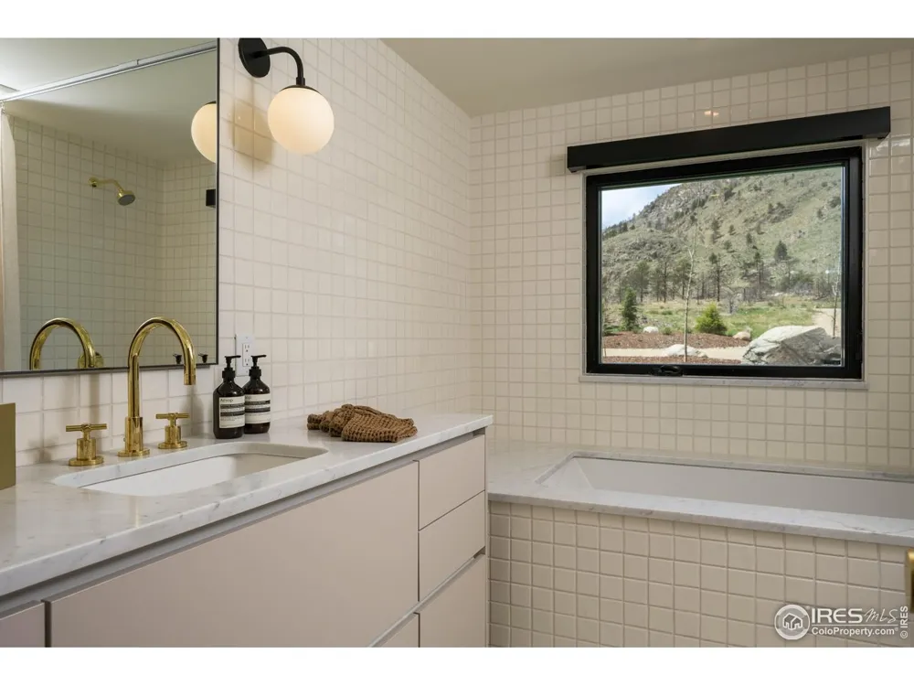 37797 W Highway 14 Bellvue, CO 80512
