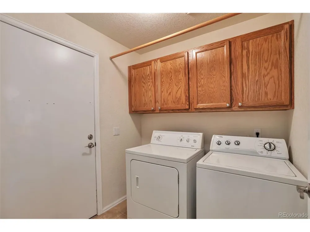 8017 S Algonquian Circle Aurora, CO 80016
