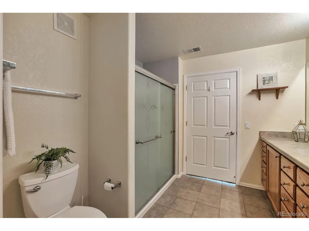 8017 S Algonquian Circle Aurora, CO 80016