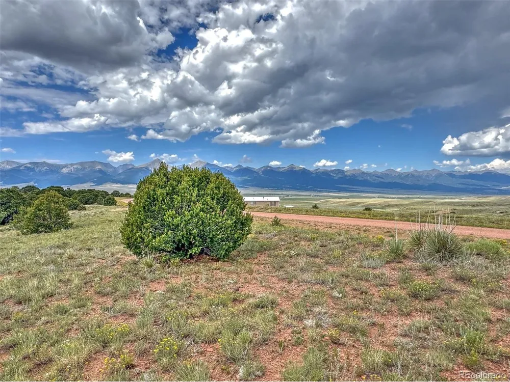 21 Kiowa Road Westcliffe, CO 81252