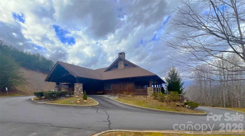 75 Cottage Settings Lane Black Mountain, NC 28711