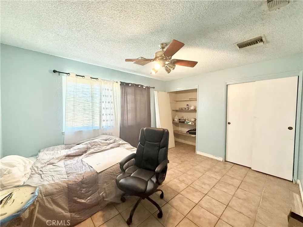 135 S Broadway Street Ridgecrest, CA 93555
