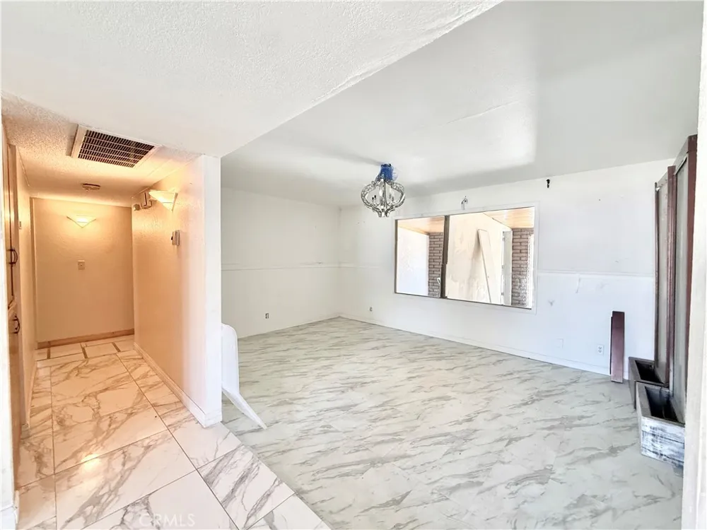 135 S Broadway Street Ridgecrest, CA 93555