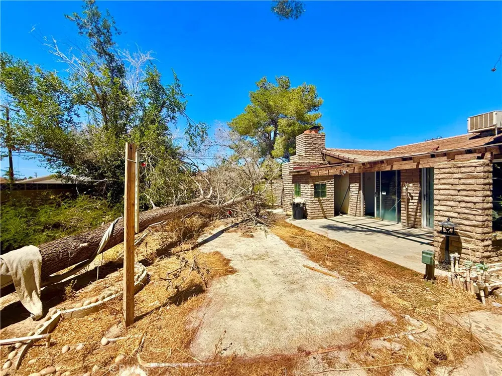 135 S Broadway Street Ridgecrest, CA 93555