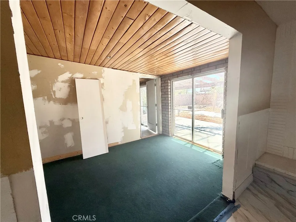 135 S Broadway Street Ridgecrest, CA 93555