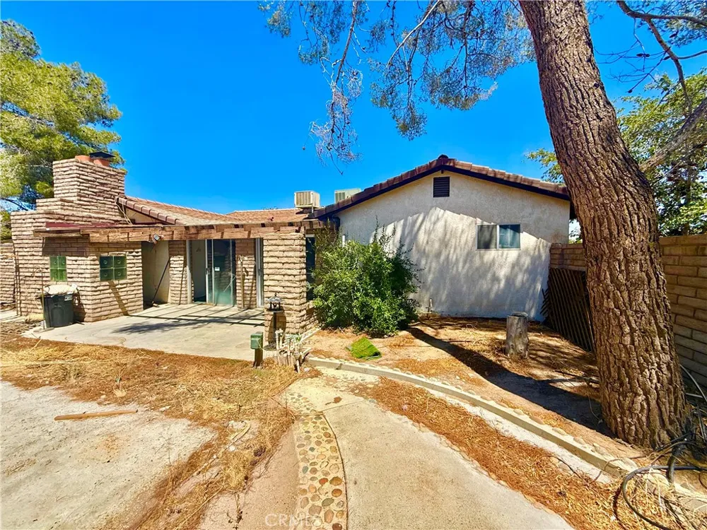 135 S Broadway Street Ridgecrest, CA 93555