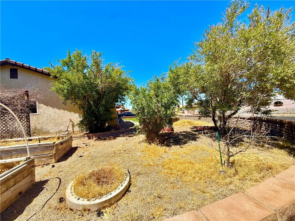 135 S Broadway Street Ridgecrest, CA 93555