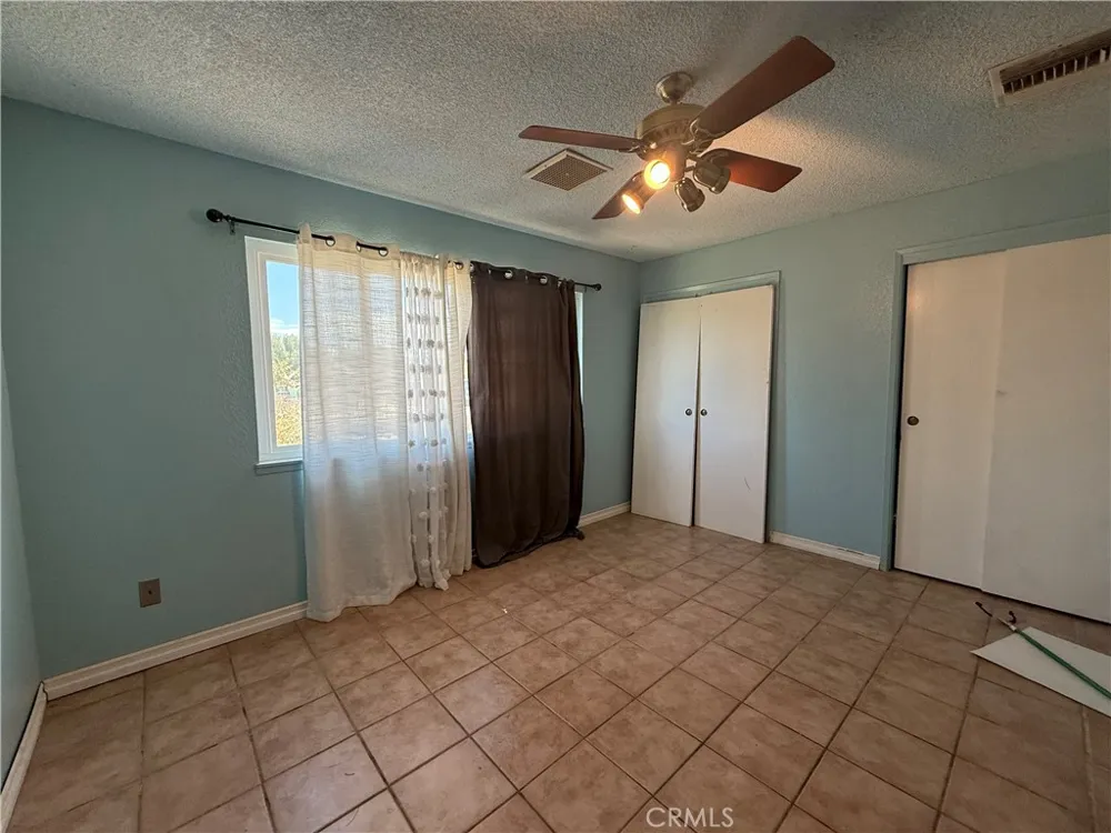 135 S Broadway Street Ridgecrest, CA 93555