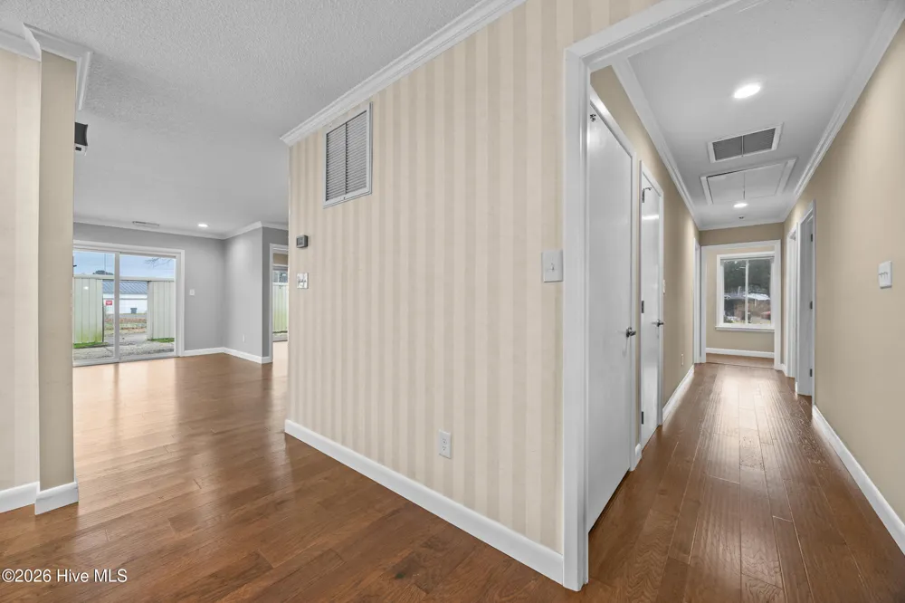 616 E Murphy Street Wallace, NC 28466