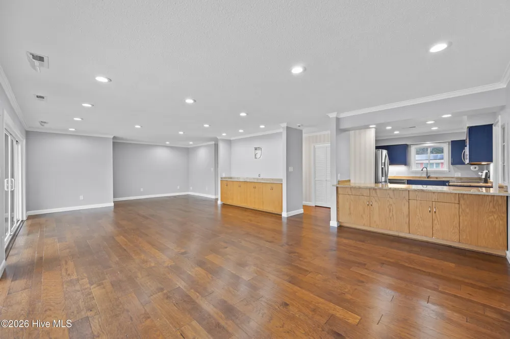 616 E Murphy Street Wallace, NC 28466
