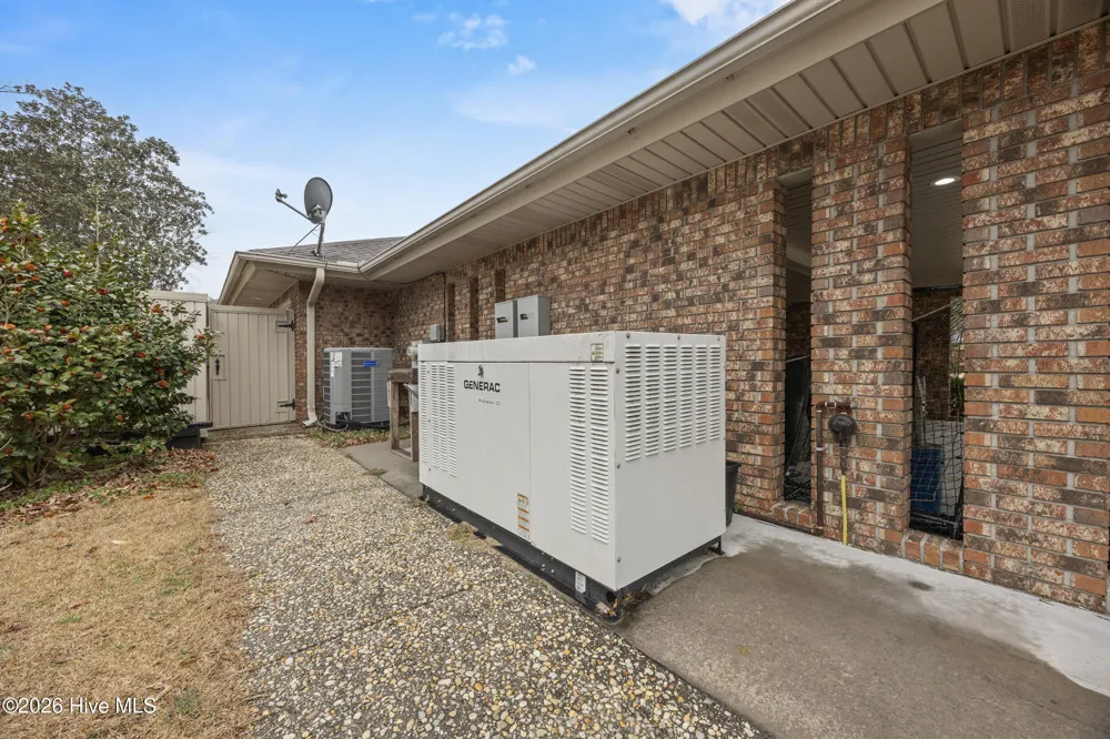 616 E Murphy Street Wallace, NC 28466