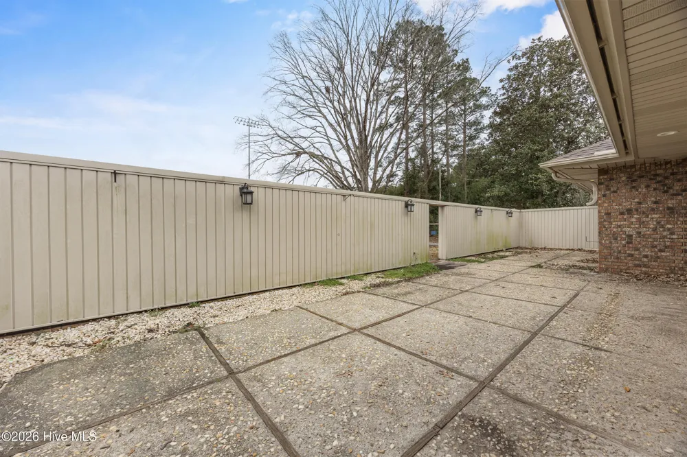 616 E Murphy Street Wallace, NC 28466