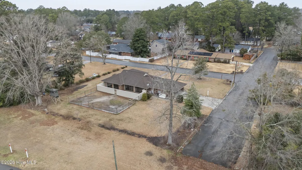 616 E Murphy Street Wallace, NC 28466