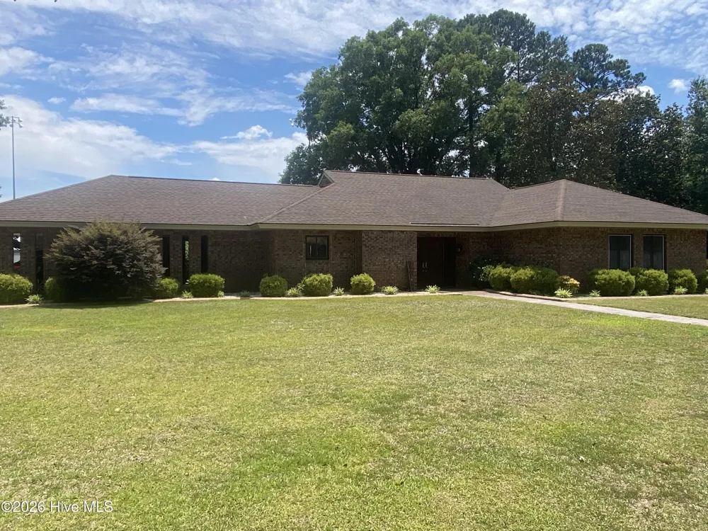 616 E Murphy Street Wallace, NC 28466
