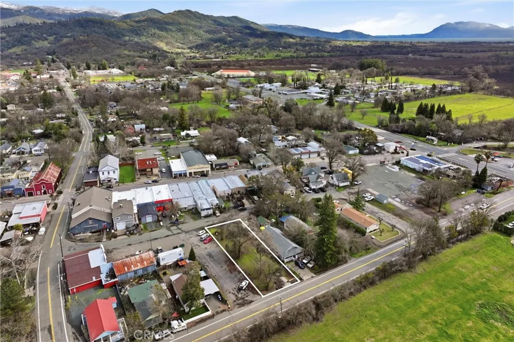 9460 Mendenhall Upper Lake, CA 95485