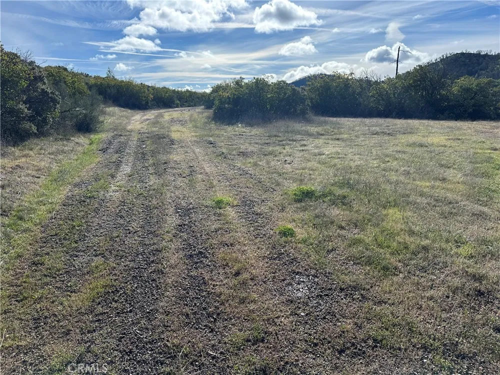 25156 E State Hwy 20 Clearlake Oaks, CA 95423