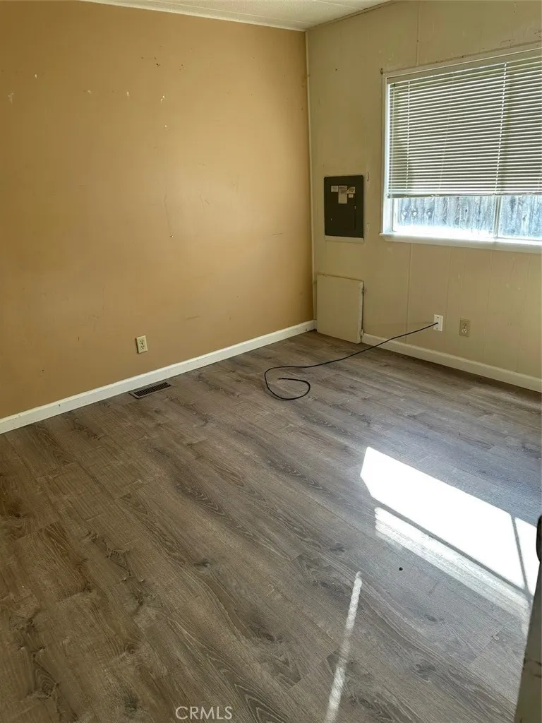 13925 Walnut Clearlake Oaks, CA 95423