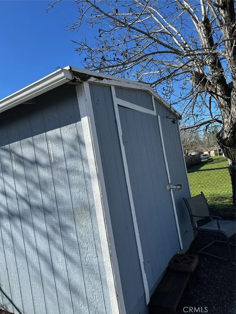 13925 Walnut Clearlake Oaks, CA 95423