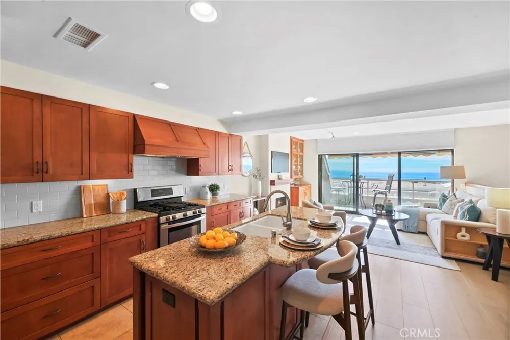 21771 Ocean Vista Drive #29 Laguna Beach, CA 92651