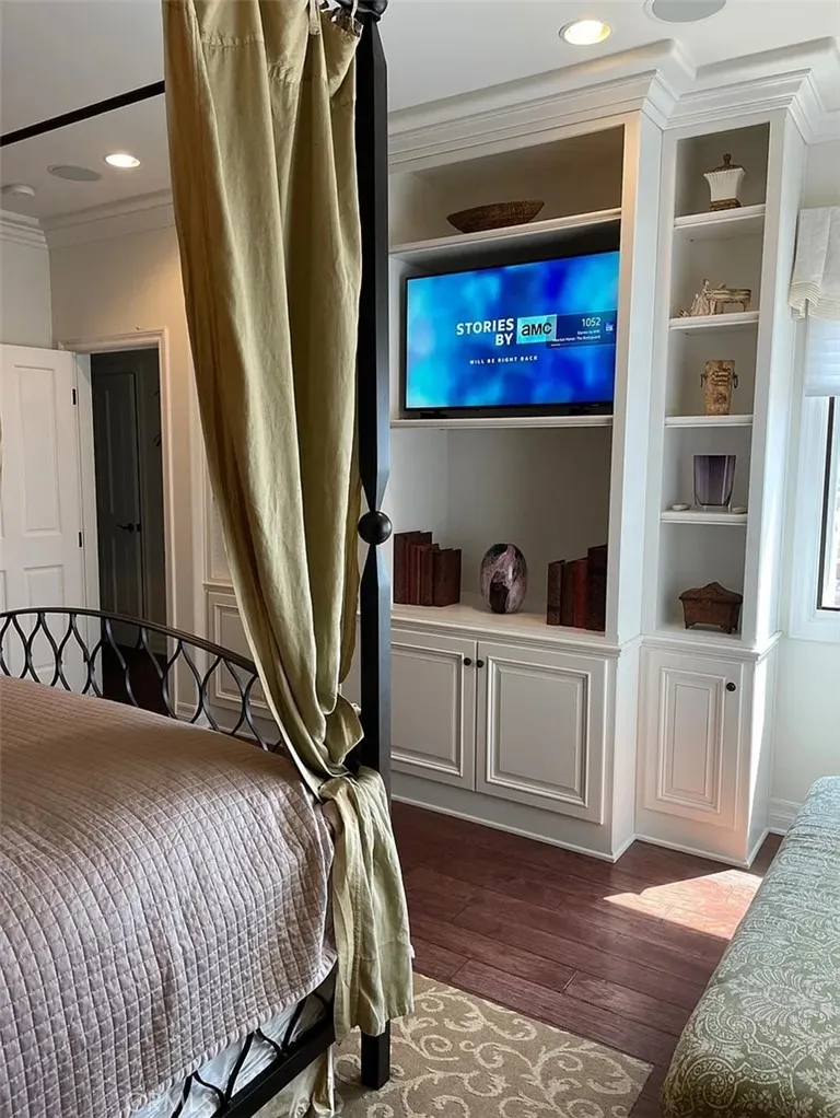 504 Avocado Avenue Corona del Mar, CA 92625
