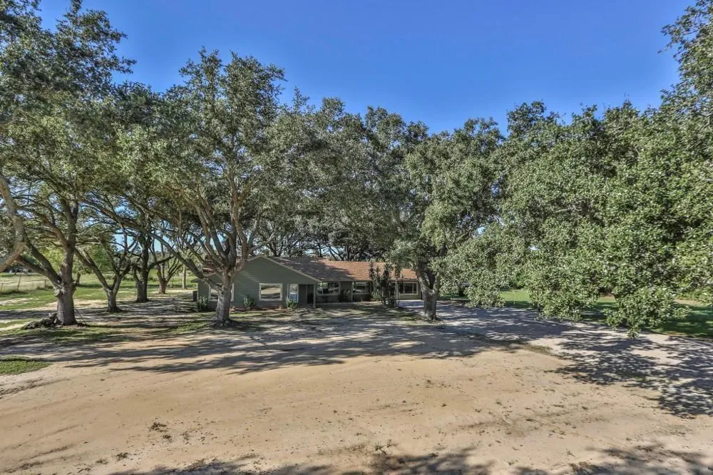 14114 Highway 36 Needville, TX 77461