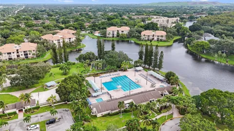 3699 Carambola Cir N #2837
