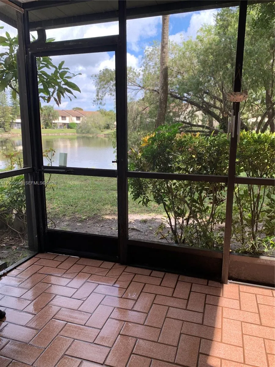 3699 Carambola Cir N #2837 Coconut Creek, FL 33066