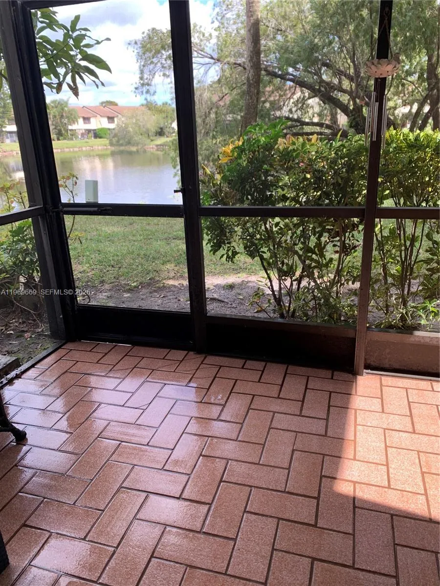 3699 Carambola Cir N #2837 Coconut Creek, FL 33066
