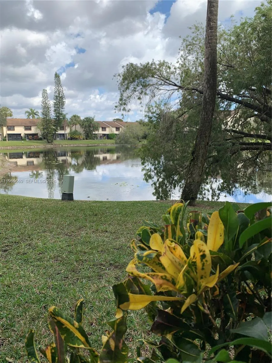 3699 Carambola Cir N #2837 Coconut Creek, FL 33066