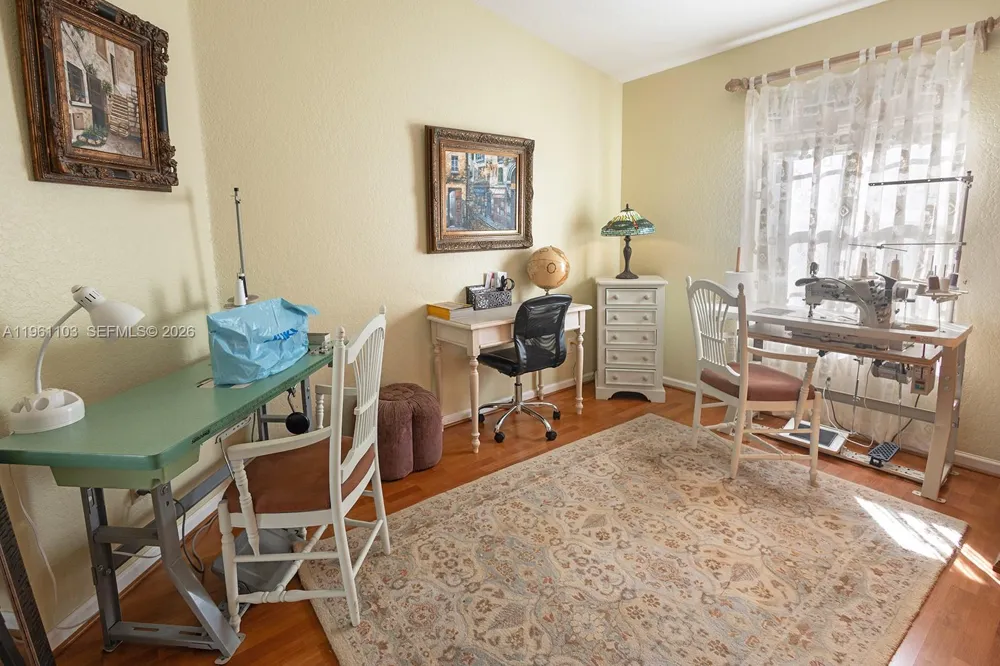 11831 NW 57th St Coral Springs, FL 33076