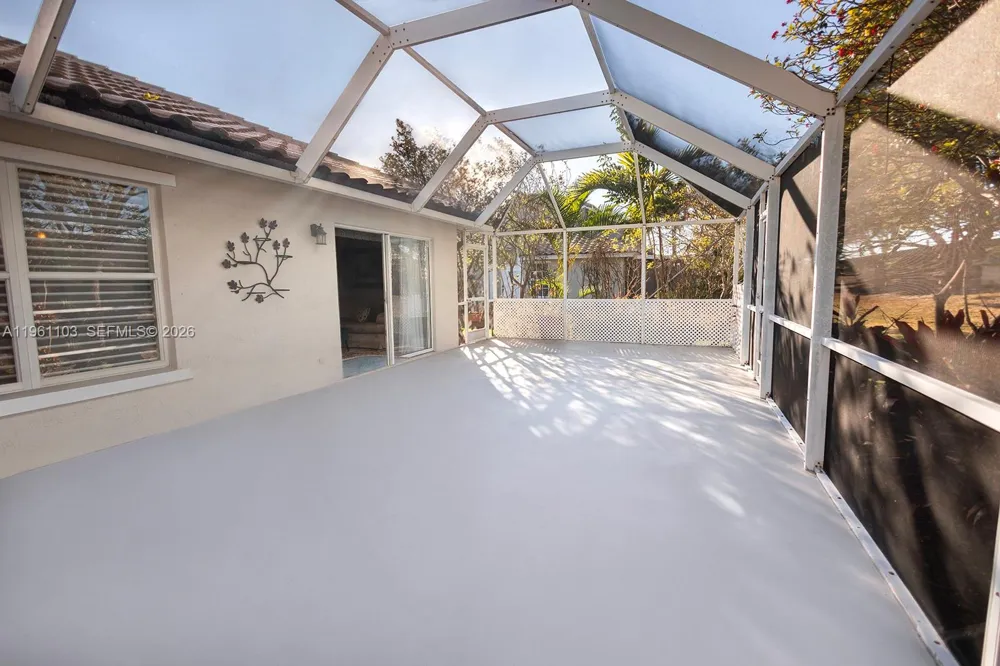 11831 NW 57th St Coral Springs, FL 33076