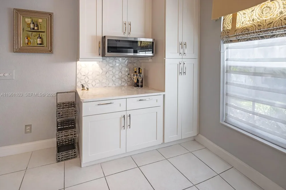 11831 NW 57th St Coral Springs, FL 33076