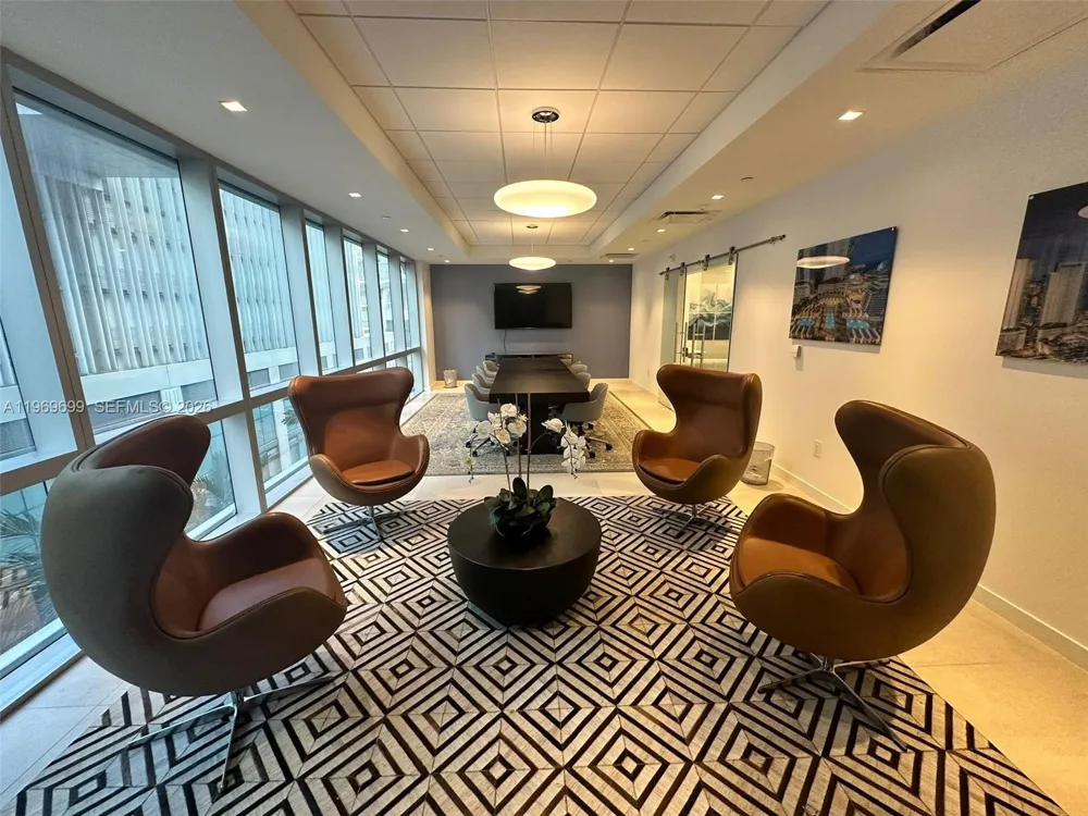 851 NE 1st Ave #2212 Miami, FL 33132