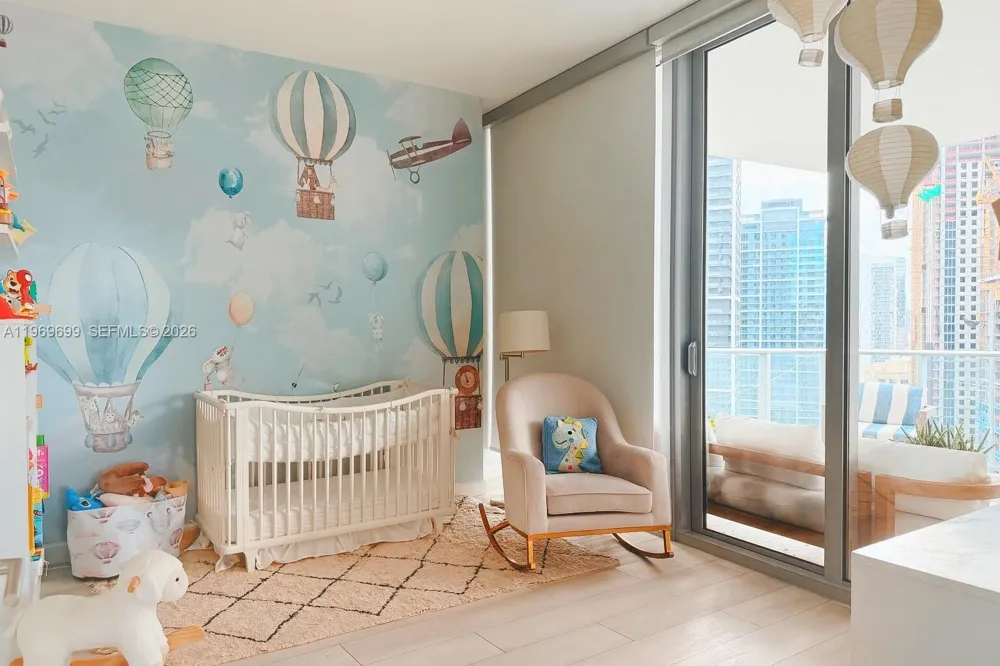 851 NE 1st Ave #2212 Miami, FL 33132
