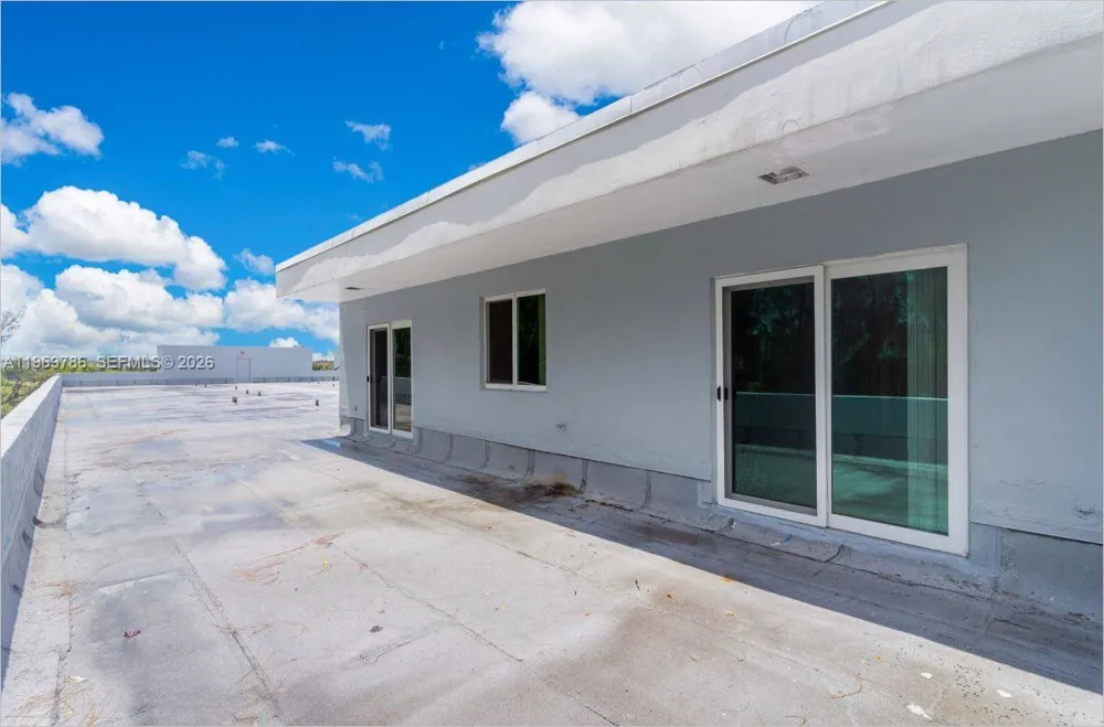 14820 Naranja Lakes Blvd #PH-D BLDG # 5 Homestead, FL 33032