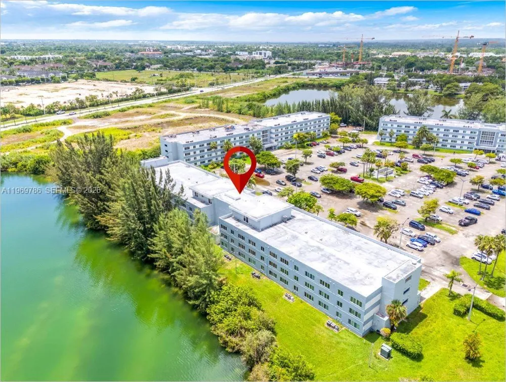 14820 Naranja Lakes Blvd #PH-D BLDG # 5 Homestead, FL 33032