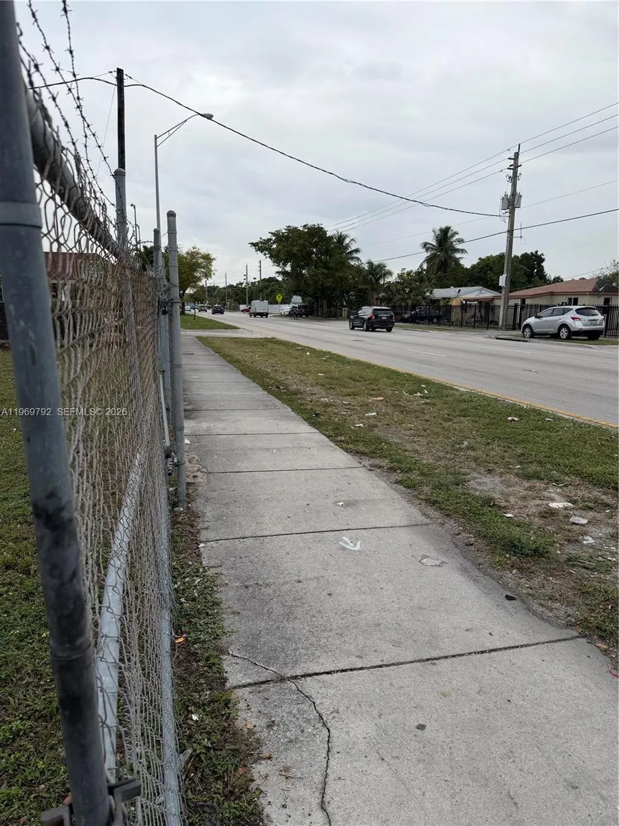 752 Opa Locka Blvd Miami, FL 33168