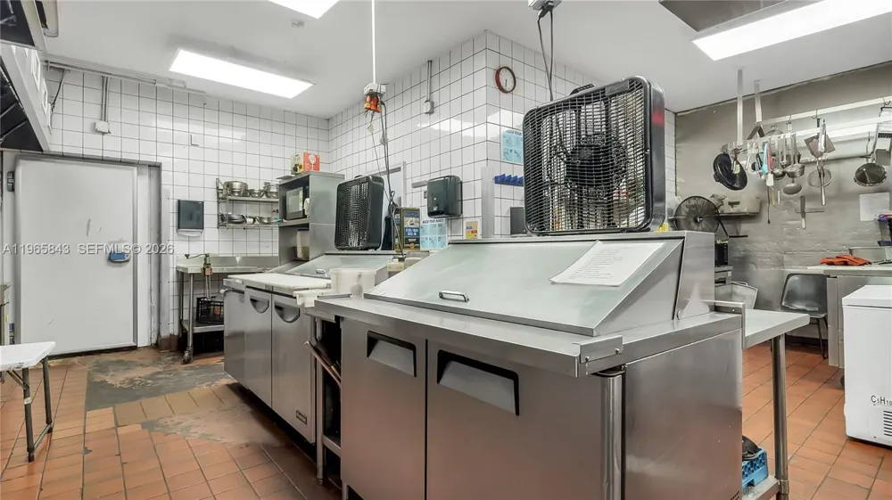 2220 University Dr Sunrise, FL 33322