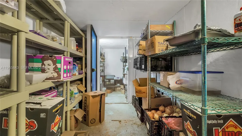 2220 University Dr Sunrise, FL 33322