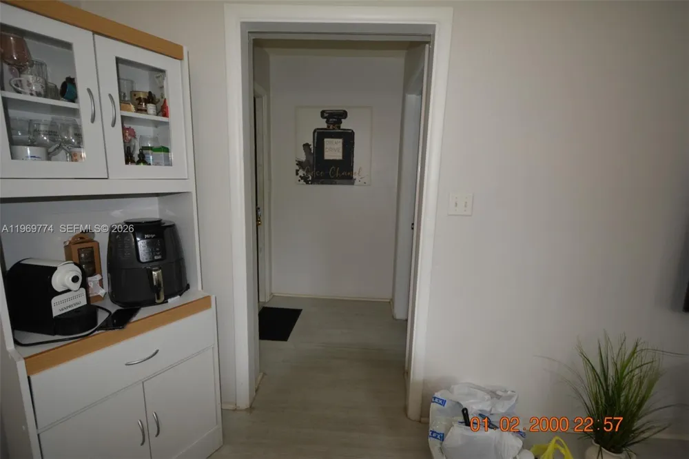 890 E 38th St Hialeah, FL 33013