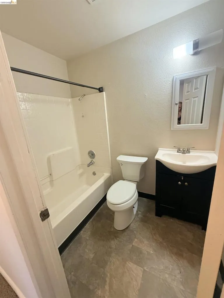 2108 Lemontree Way #3 Antioch, CA 94509