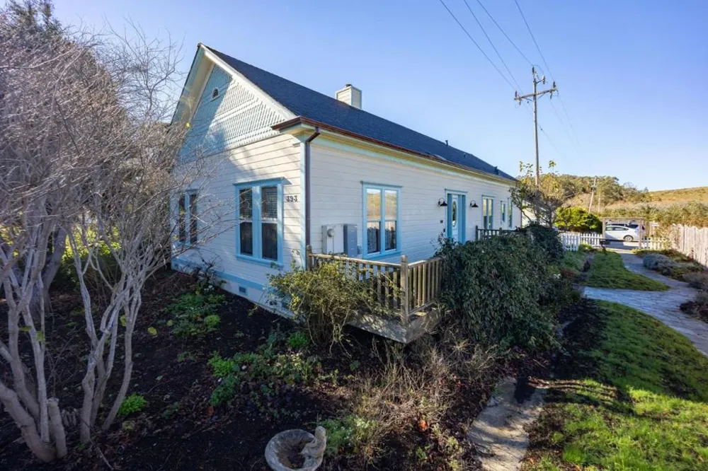 393 Stage Road Pescadero, CA 94060