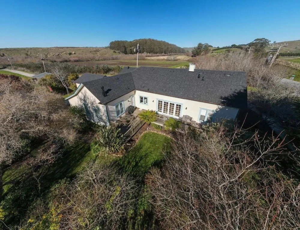 393 Stage Road Pescadero, CA 94060