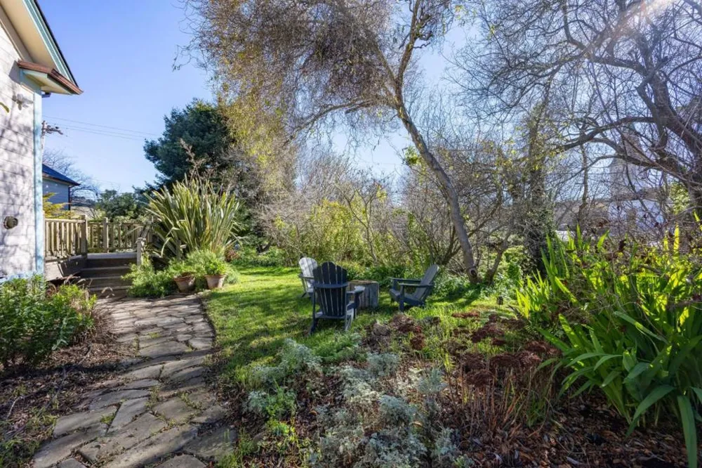 393 Stage Road Pescadero, CA 94060