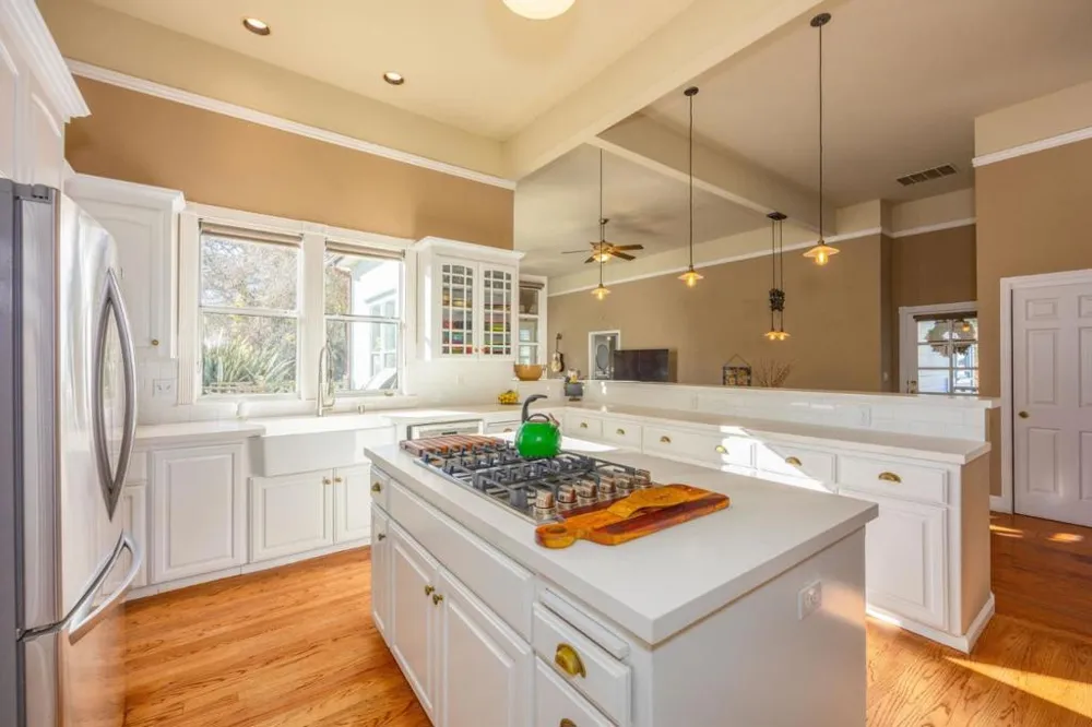 393 Stage Road Pescadero, CA 94060
