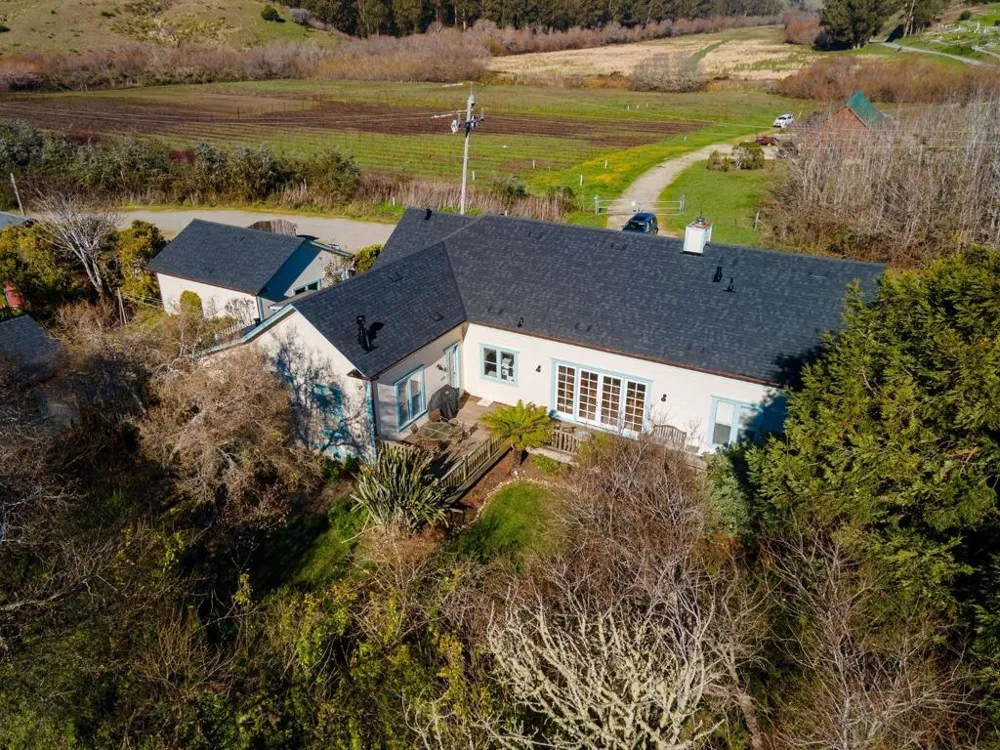 393 Stage Road Pescadero, CA 94060