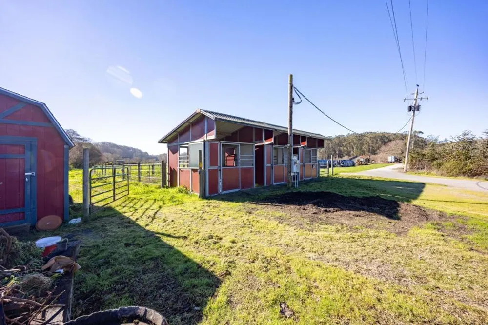 393 Stage Road Pescadero, CA 94060