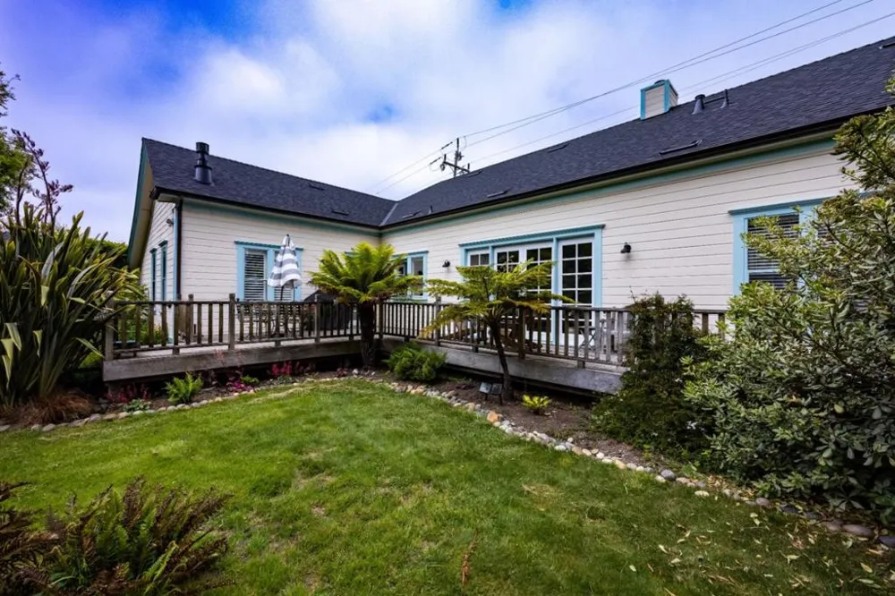 393 Stage Road Pescadero, CA 94060